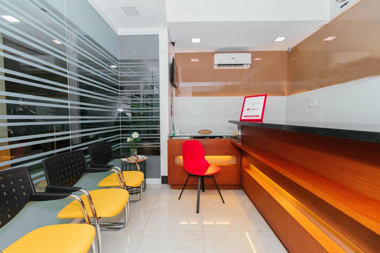 Reddoorz Premium @ Sampaloc Makati Hotel Makati City Kültér fotó