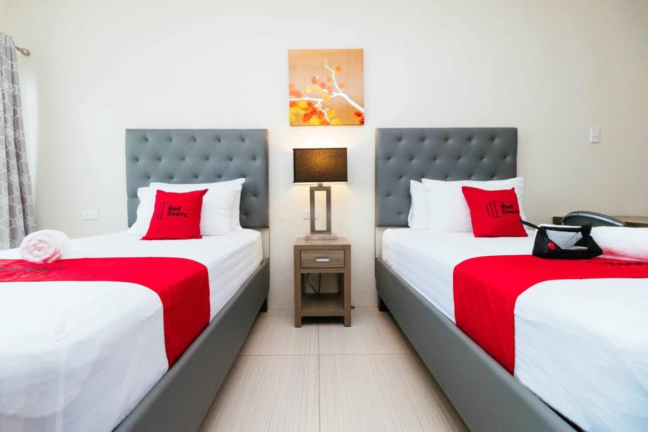Reddoorz Premium @ Sampaloc Makati Hotel Makati City Kültér fotó