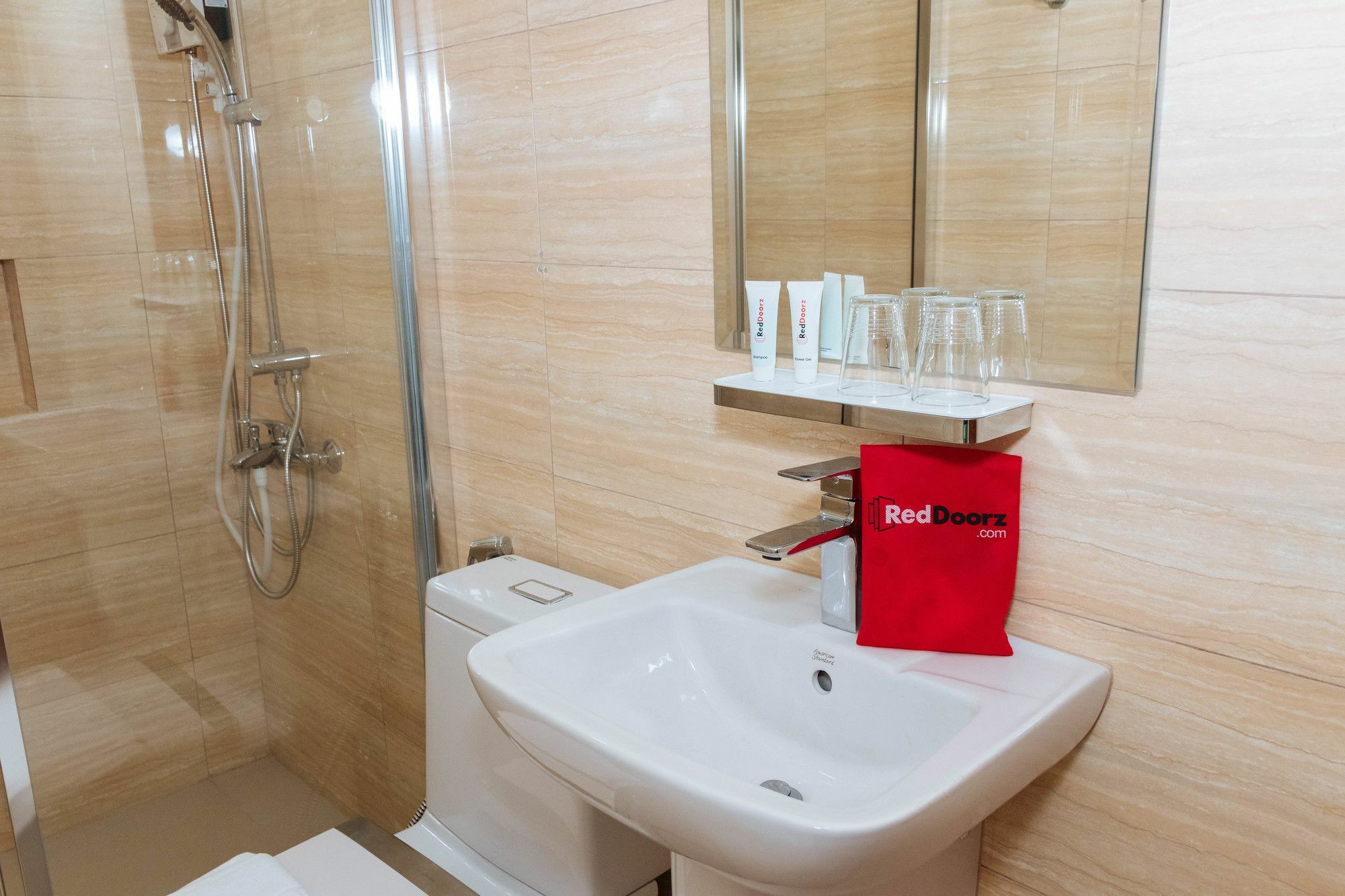 Reddoorz Premium @ Sampaloc Makati Hotel Makati City Kültér fotó