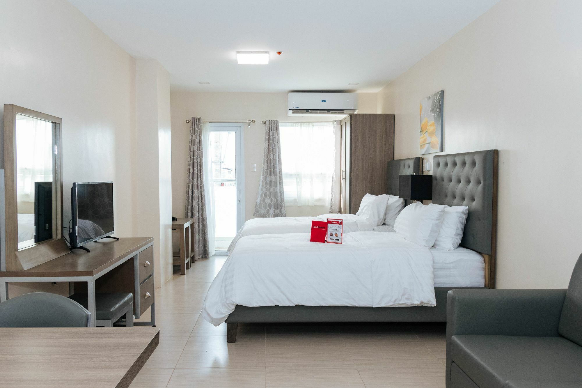 Reddoorz Premium @ Sampaloc Makati Hotel Makati City Kültér fotó